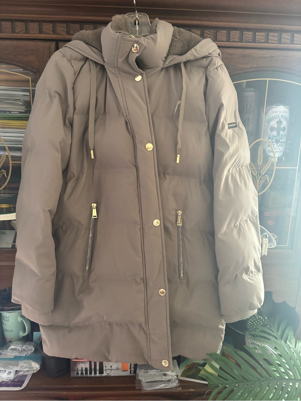 Laundry By Shelli Segal Taupe Quilted Puffer Coat with Hood